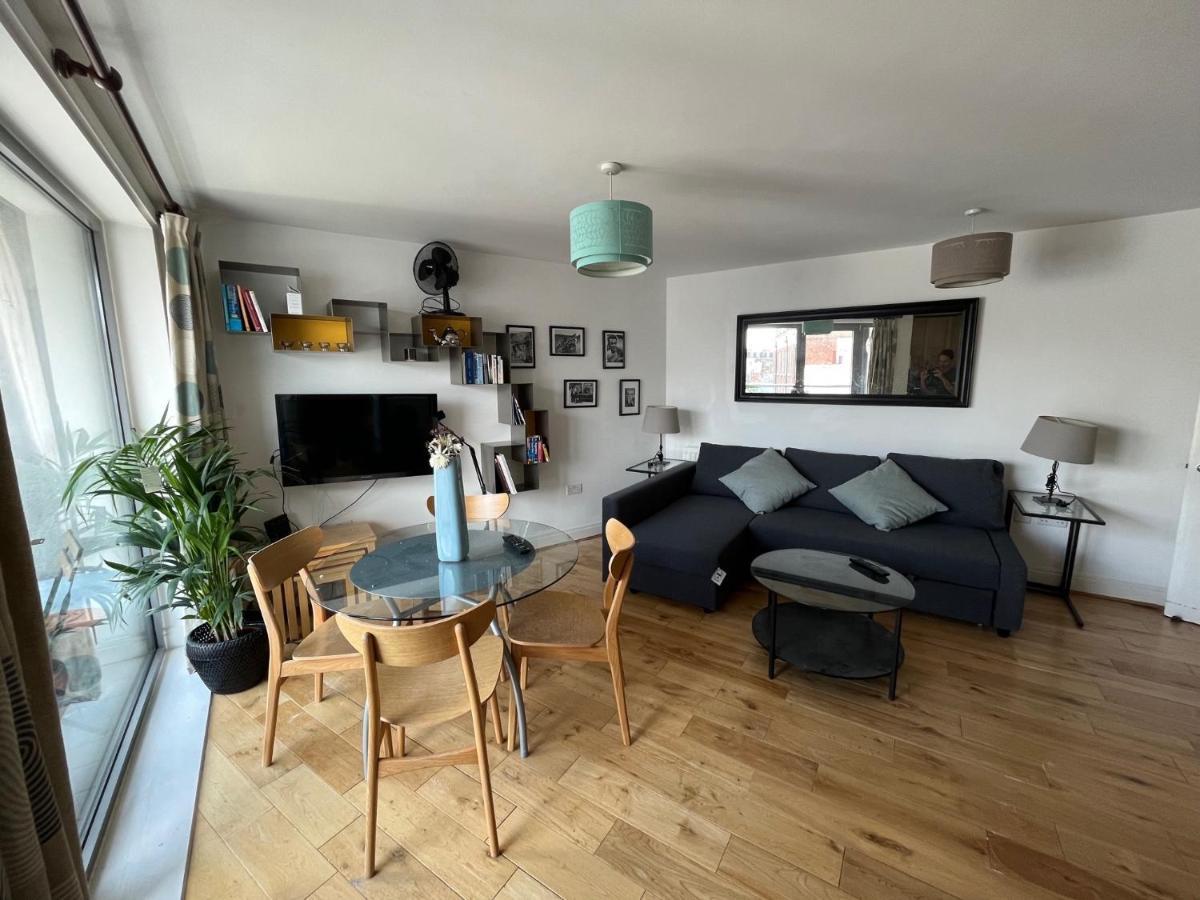 Victoria Apartment *